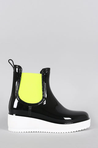 Qupid Elastic Gore Round Toe Low Wedge Rain Boots